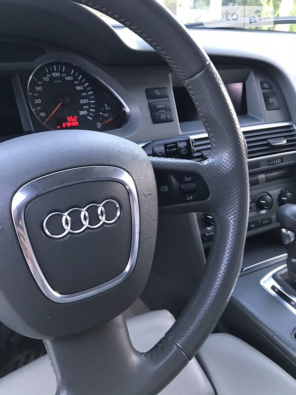 Универсал Audi A6 2006 в Вараше