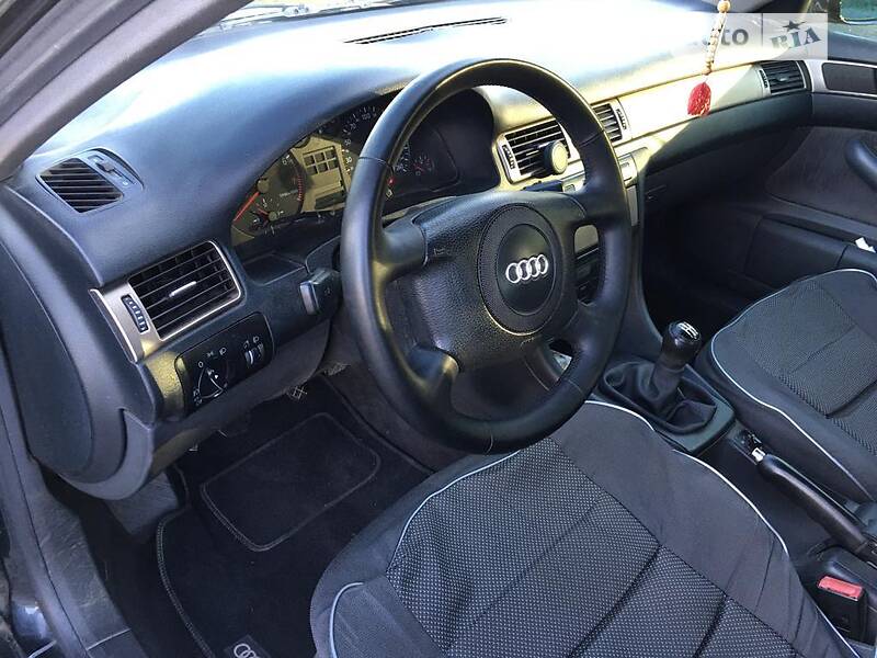 Седан Audi A6 1998 в Ужгороде