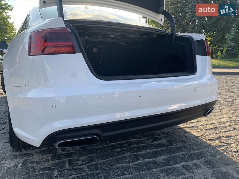 Седан Audi A6 2017 в Харькове
