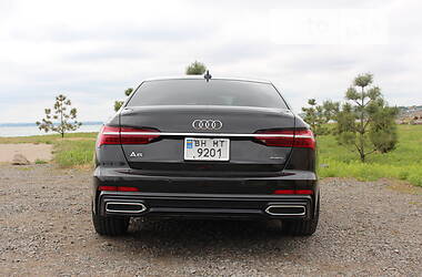 Седан Audi A6 2019 в 