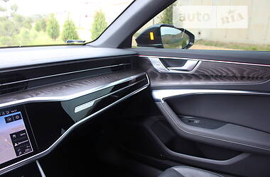 Седан Audi A6 2019 в 