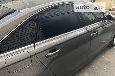Седан Audi A6 2015 в 