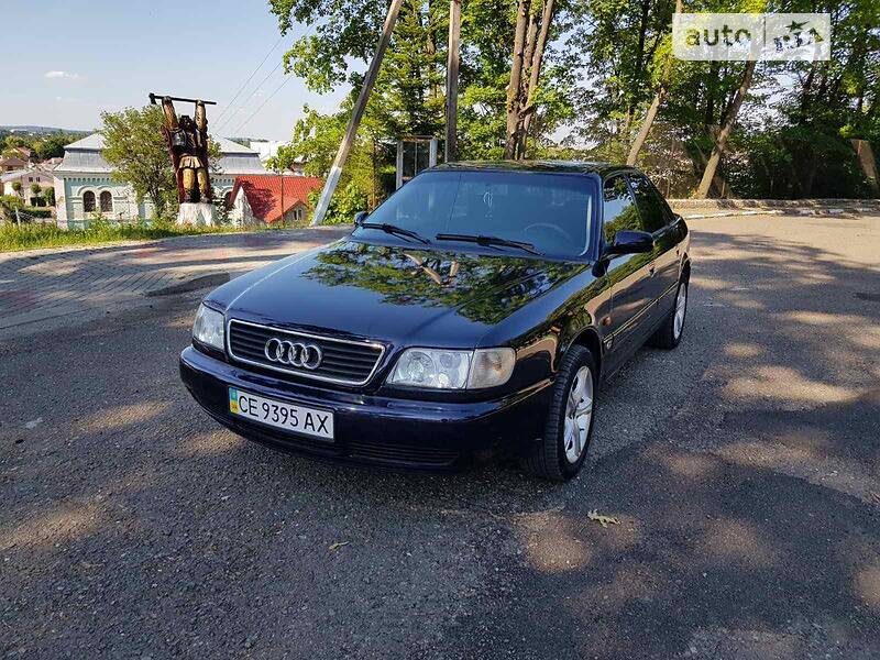 Седан Audi A6 1994 в Вижниці