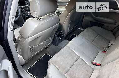 Седан Audi A6 2004 в 