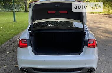 Седан Audi A6 2014 в 