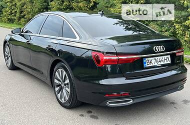 Седан Audi A6 2018 в 