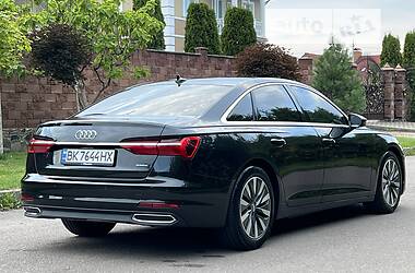 Седан Audi A6 2018 в 