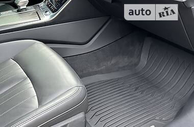 Седан Audi A6 2018 в 