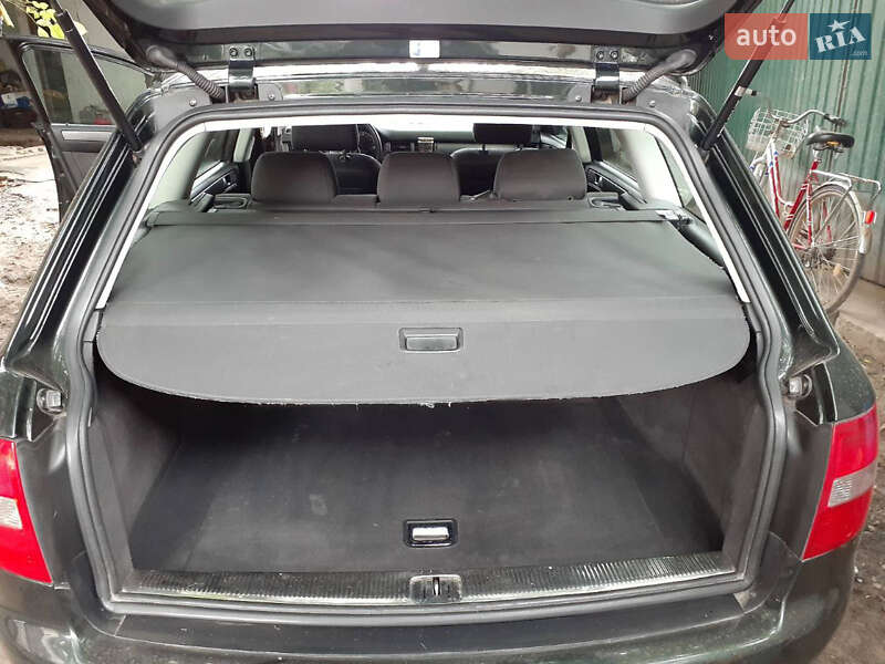 Универсал Audi A6 2003 в Саврани