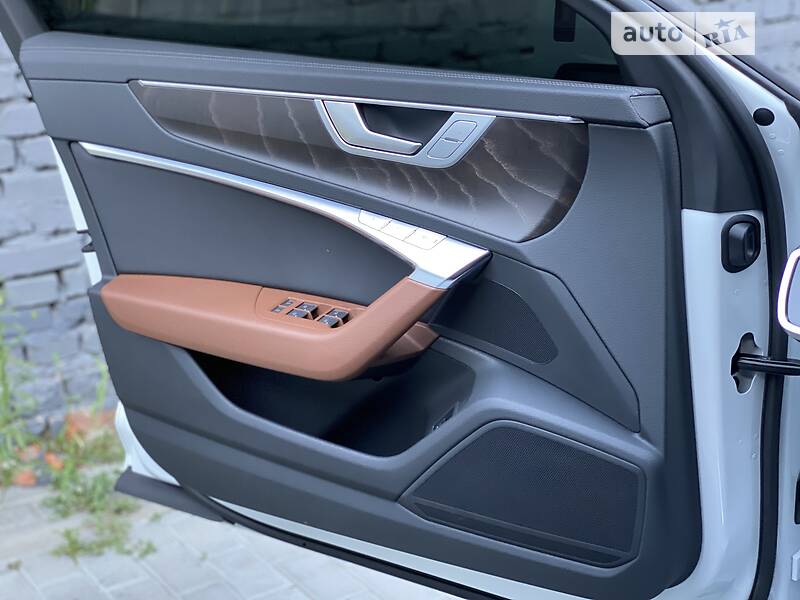 Седан Audi A6 2019 в Киеве