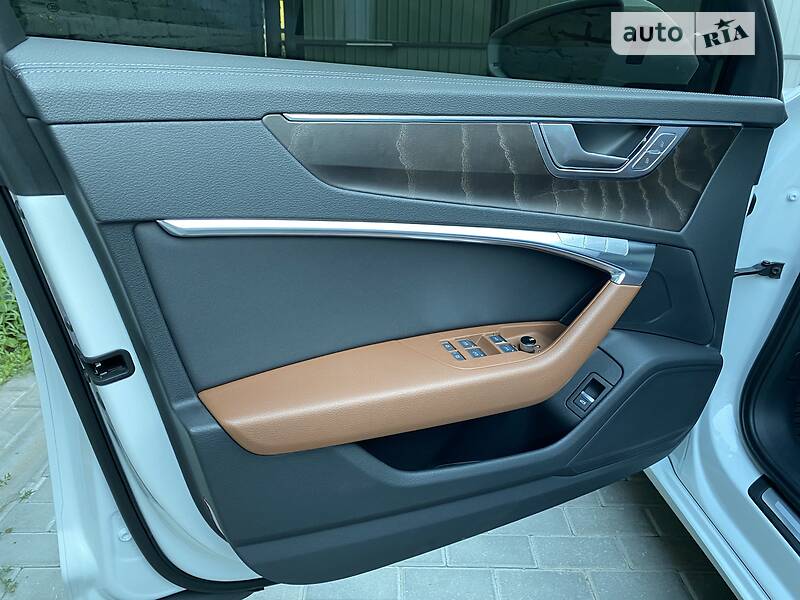 Седан Audi A6 2019 в Киеве