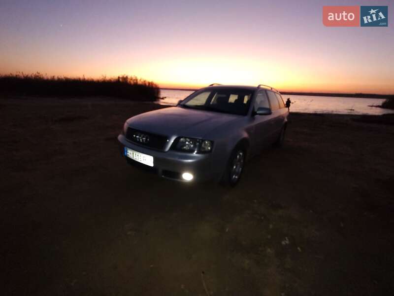 Универсал Audi A6 2001 в Раздельной