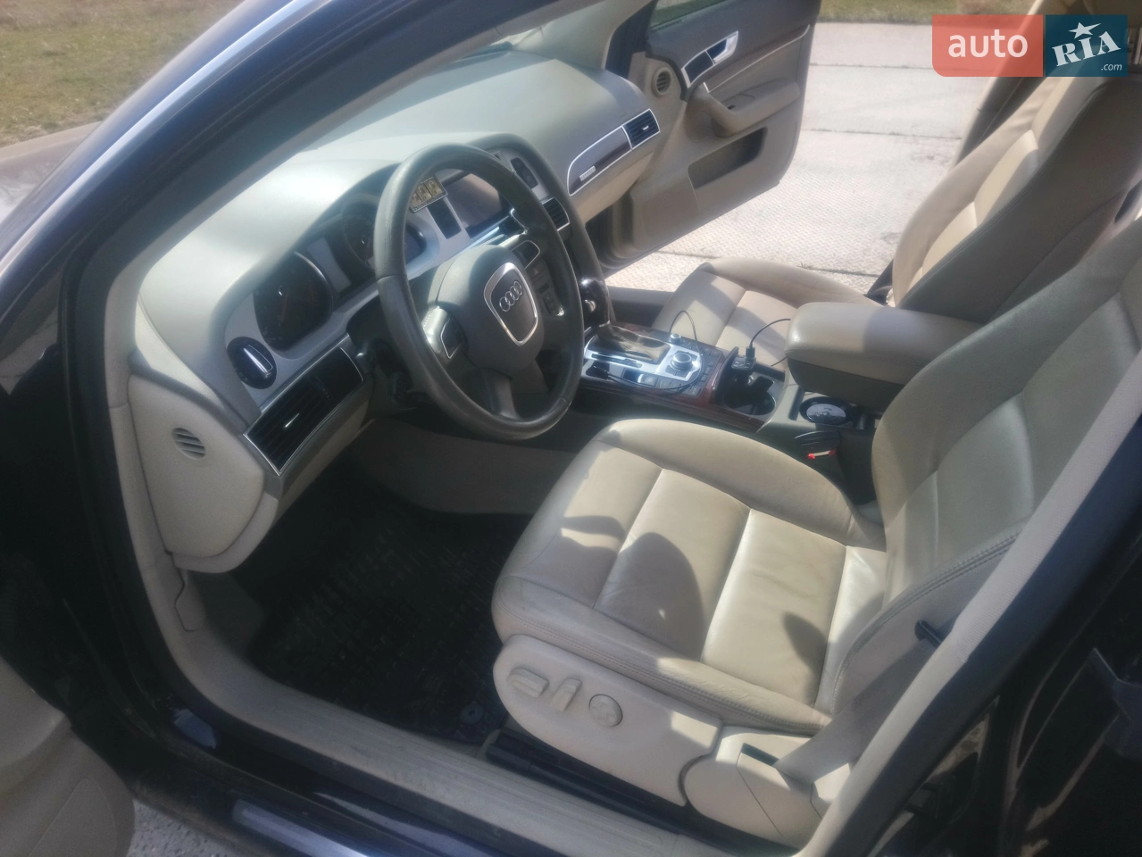 2010 Audi A6 - мініатюра 23
