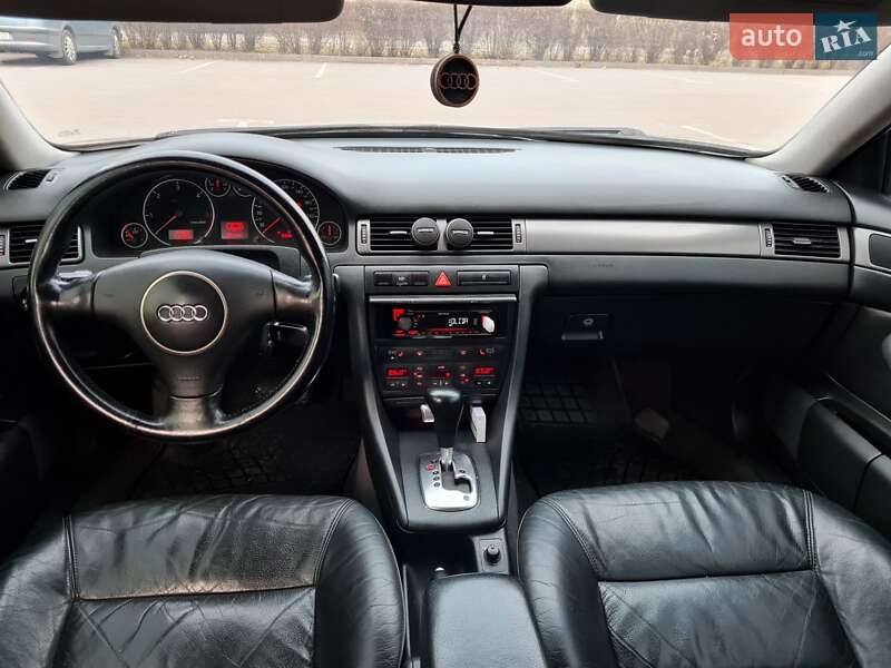 Універсал Audi A6 2001 в Кам'янському