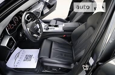 Седан Audi A6 2018 в 