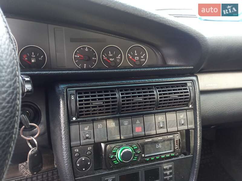 Седан Audi A6 1996 в Владимирце