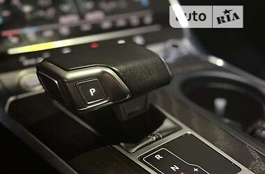 Седан Audi A6 2019 в 