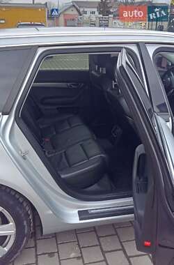 Универсал Audi A6 2010 в 