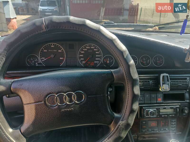 Седан Audi A6 1996 в Ивано-Франковске