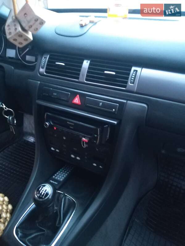 Универсал Audi A6 2004 в Сарнах