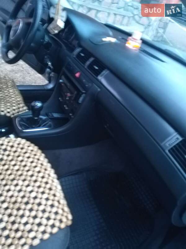 Универсал Audi A6 2004 в Сарнах