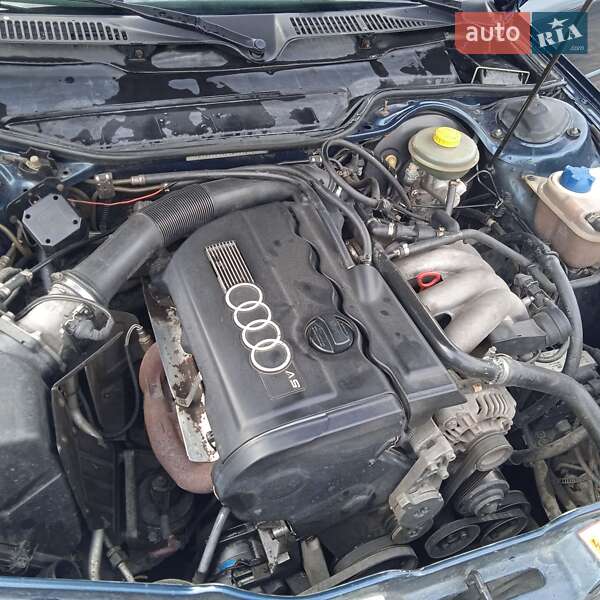 Седан Audi A6 1996 в Шепетовке