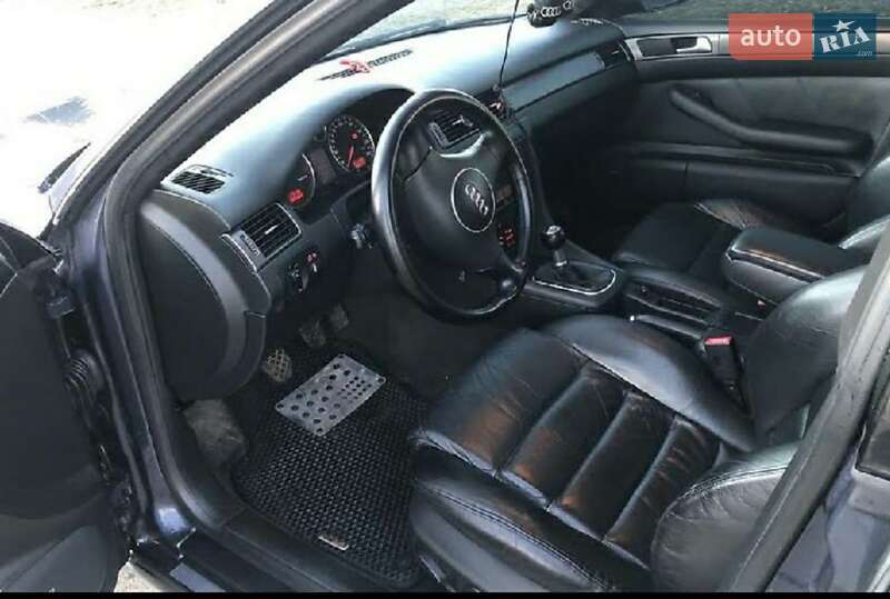 Седан Audi A6 2003 в Киеве