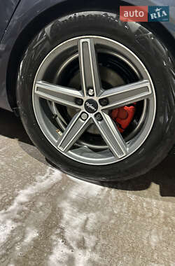 Седан Audi A6 2010 в 