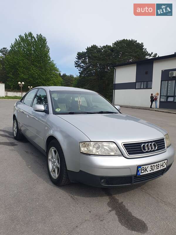 Седан Audi A6 2000 в Вараші