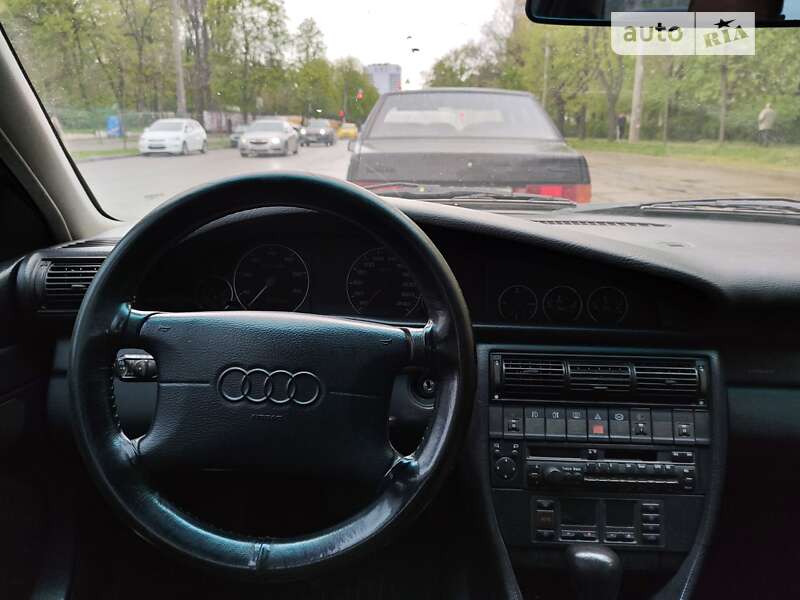 Седан Audi A6 1996 в Киеве
