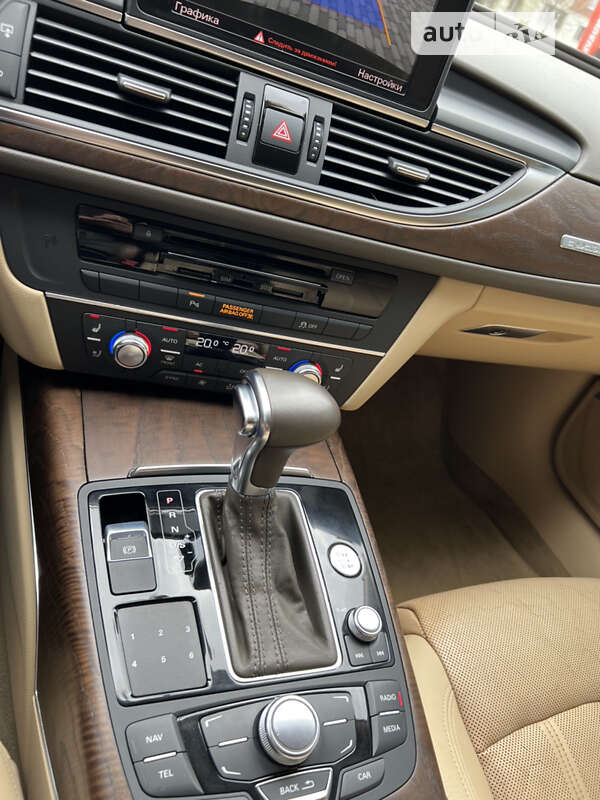 Седан Audi A6 2012 в Киеве