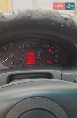 Седан Audi A6 1999 в 