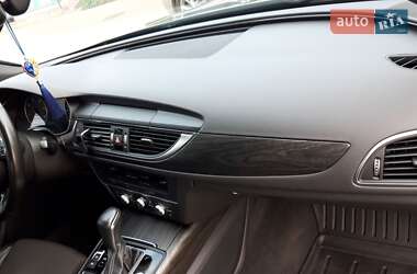 Седан Audi A6 2015 в 