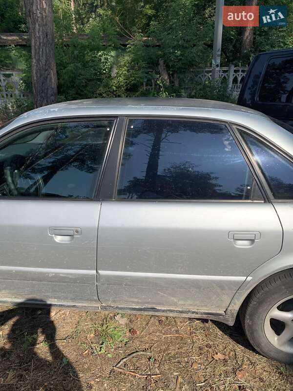 Седан Audi A6 1996 в Киеве