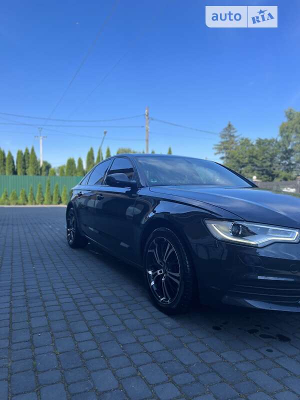 Седан Audi A6 2011 в Самборе