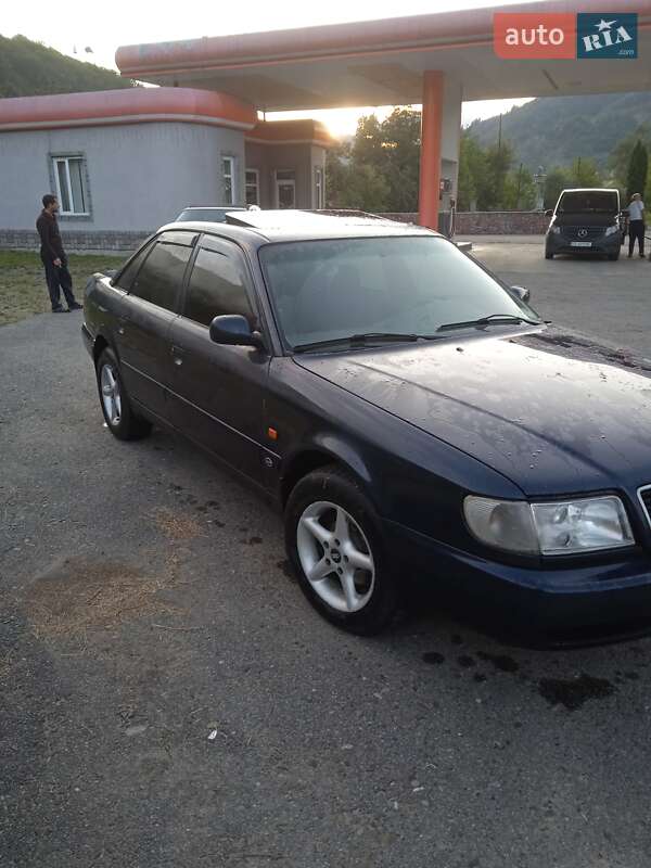 Седан Audi A6 1995 в Вижнице