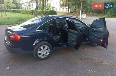 Седан Audi A6 2001 в Городке