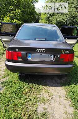 Седан Audi A6 1996 в 