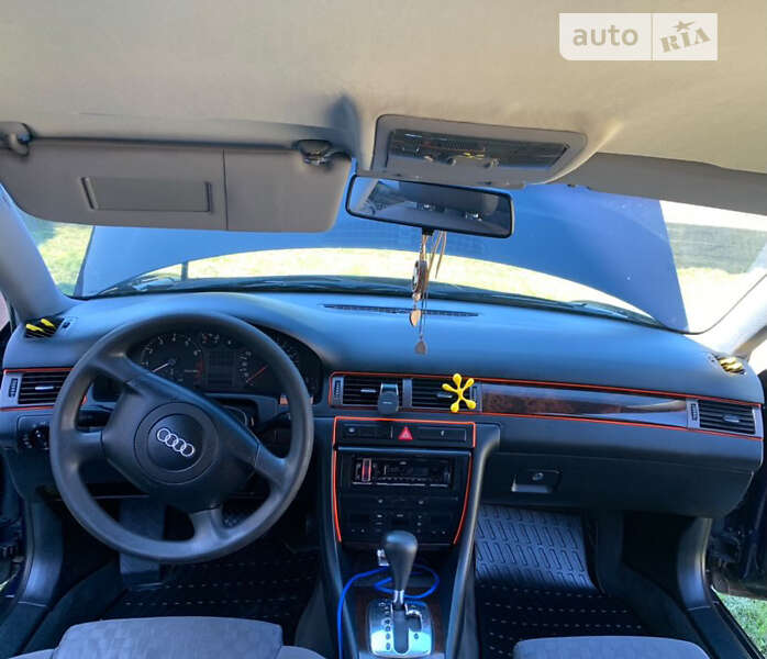 Седан Audi A6 1999 в Вижнице