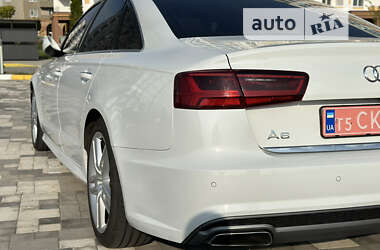 Седан Audi A6 2015 в 