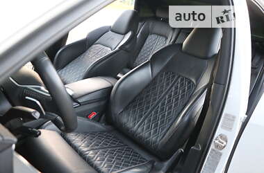 Седан Audi A6 2019 в 