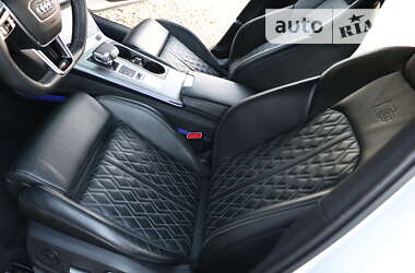 Седан Audi A6 2019 в 