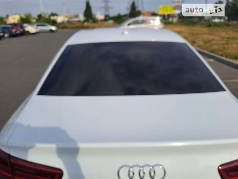 Седан Audi A6 2017 в Киеве