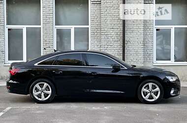 Седан Audi A6 2022 в 