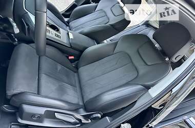Седан Audi A6 2022 в 