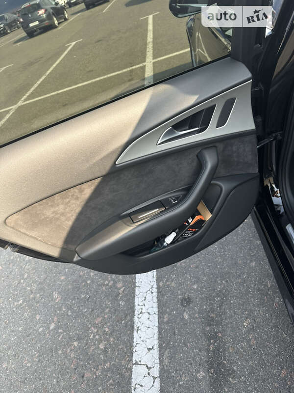 Универсал Audi A6 2016 в Киеве