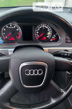 Седан Audi A6 2004 в 