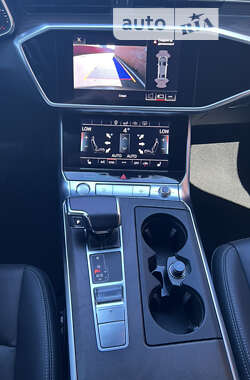 Седан Audi A6 2019 в 