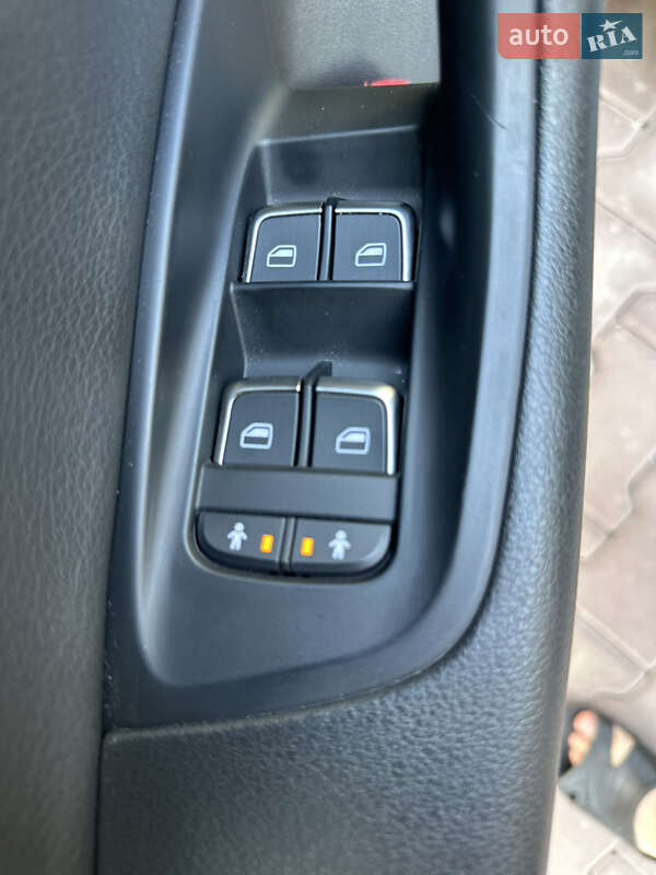 Седан Audi A6 2016 в Киеве