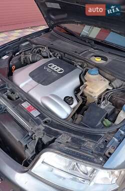 Универсал Audi A6 2004 в 